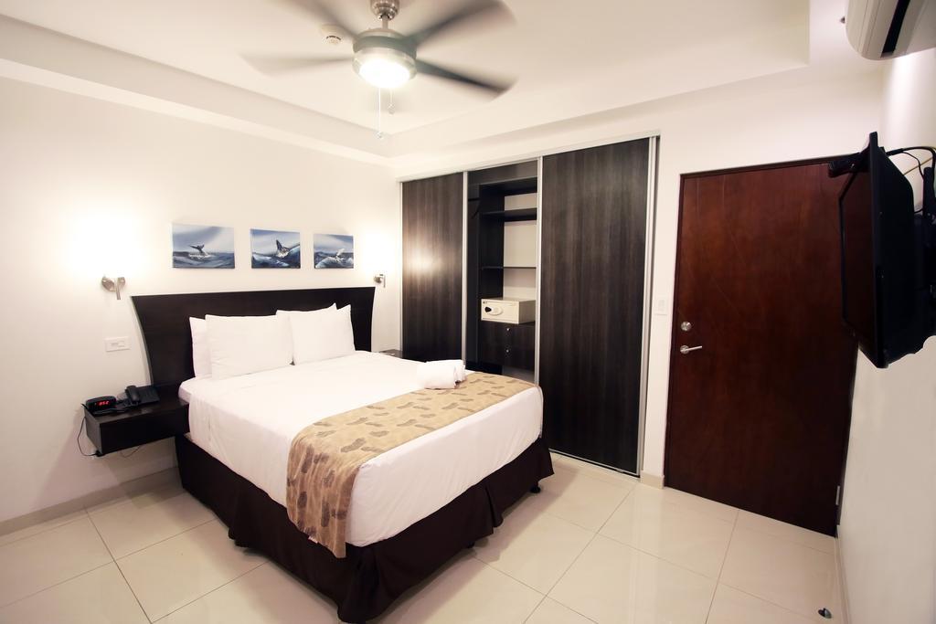 โอเชียโน บูทิก โฮเต็ล แอนด์ แกลเลอรี Hotel ฆาโก ภายนอก รูปภาพ